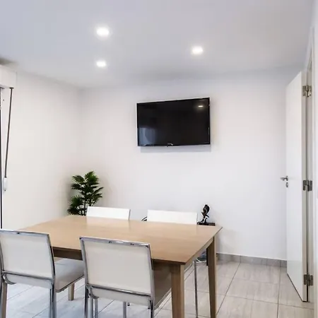 Remodeled Apartment In The City Center. FAO Buitenkant foto